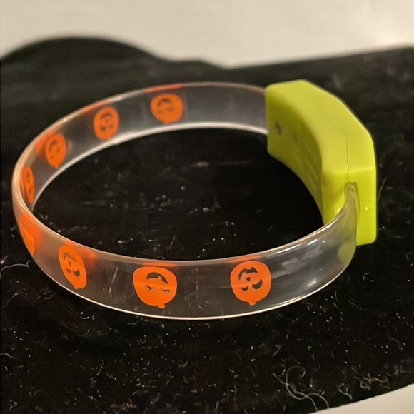 8” Amphipod orange micro light flashing armband - Picture 6 of 10